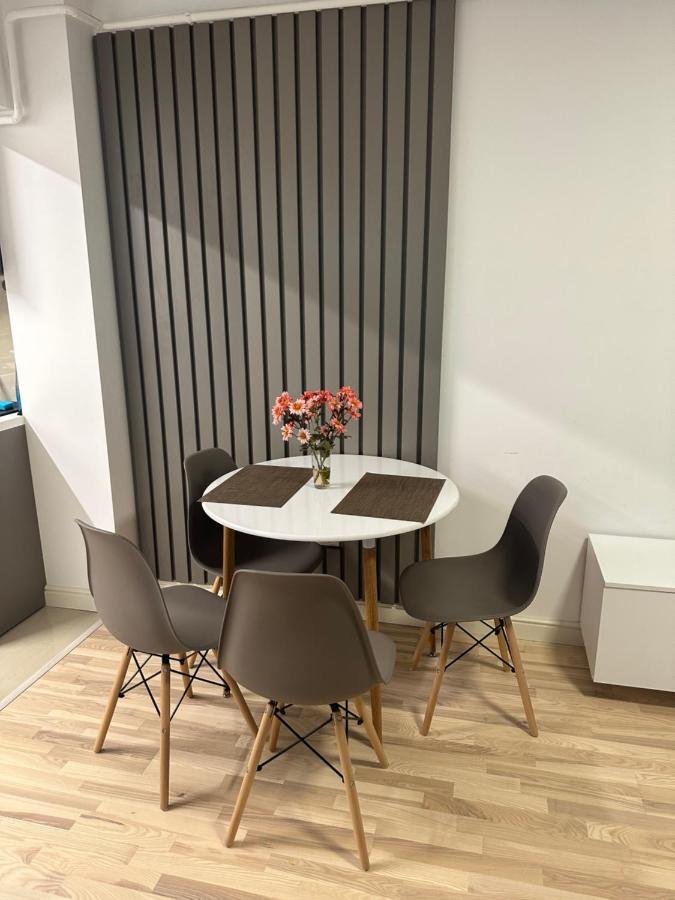 Modern Gray / Designed Apartman Jászvásár Kültér fotó